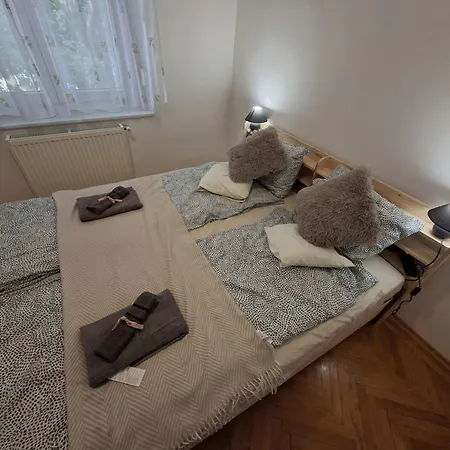 Apartalatt Vendeghaz Apartment Eger